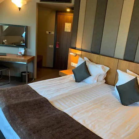 Seasons Design - Free Parking Hotel 5*