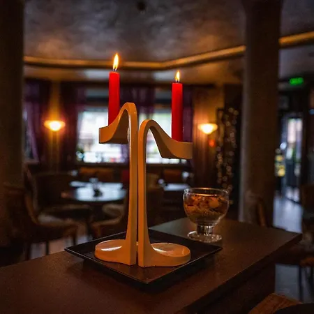 Hotel Seasons Design - Free Parking