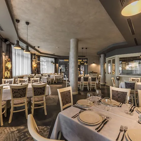 Hotel Seasons Design - Free Parking 5*