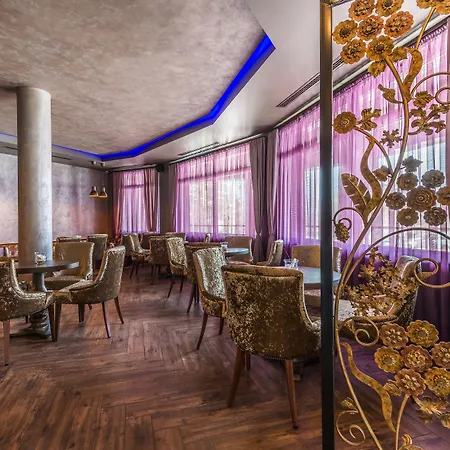 Hotel Seasons Design - Free Parking 5*