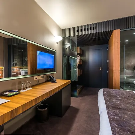 Seasons Design - Free Parking 5* Sofia