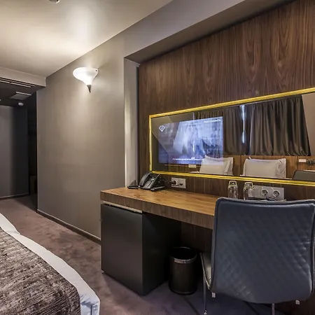 Seasons Design - Free Parking Hotel Sofia