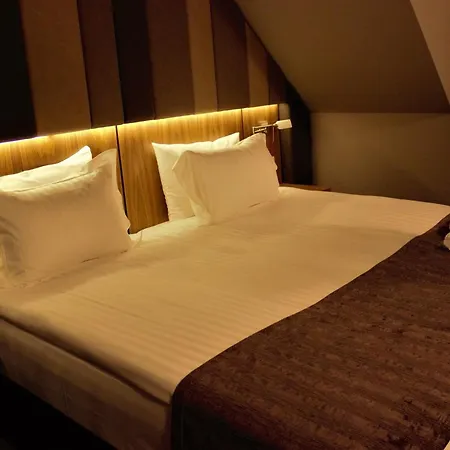 Szálloda Seasons Design - Free Parking 5*