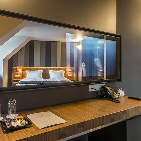 Hotel Seasons Design - Free Parking 5*