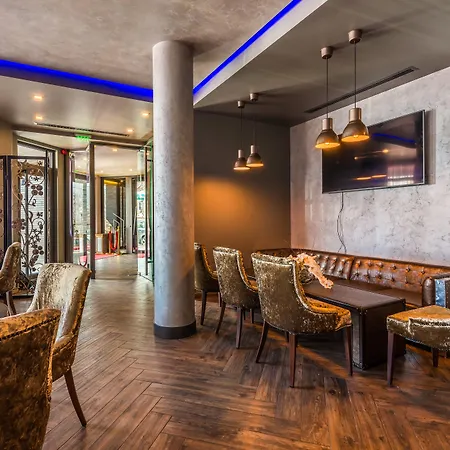 Seasons Design - Free Parking 5* Sofia