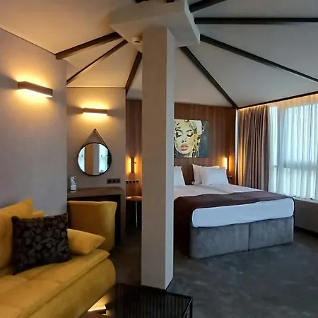 Hotel Seasons Design - Free Parking
