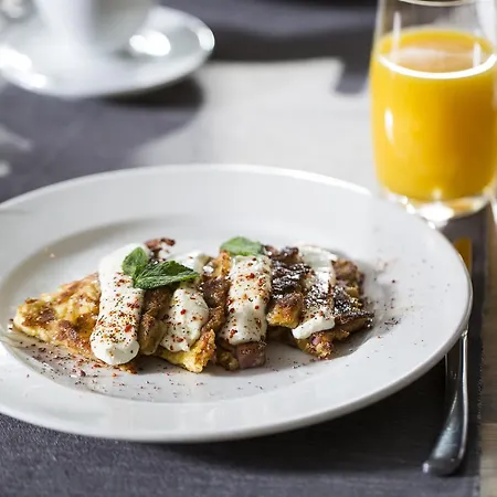 Seasons Design - Free Parking Sofia