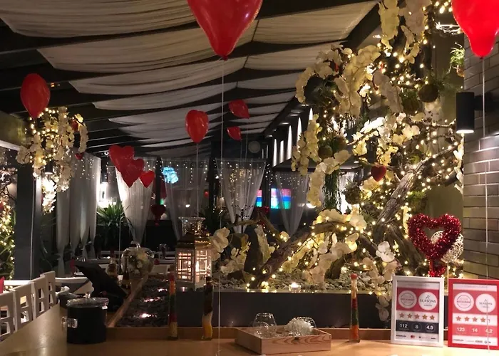 Seasons Design - Free Parking Hotel 5*