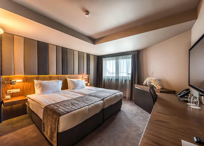 Seasons Design - Free Parking Sofia