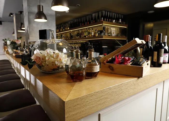 Seasons Design - Free Parking 5* Sofia