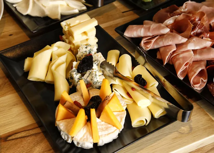 Hotel Seasons Design - Free Parking