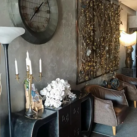 Seasons Design - Free Parking Hotel 5*