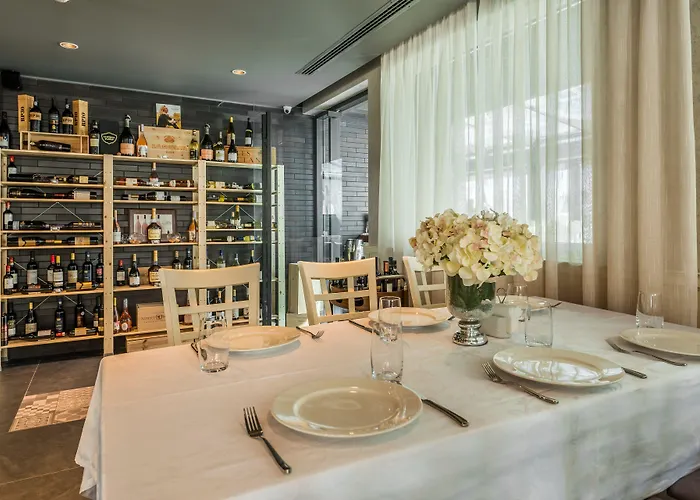 Отель Seasons Design - Free Parking София