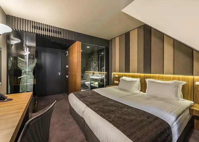 Seasons Design - Free Parking София